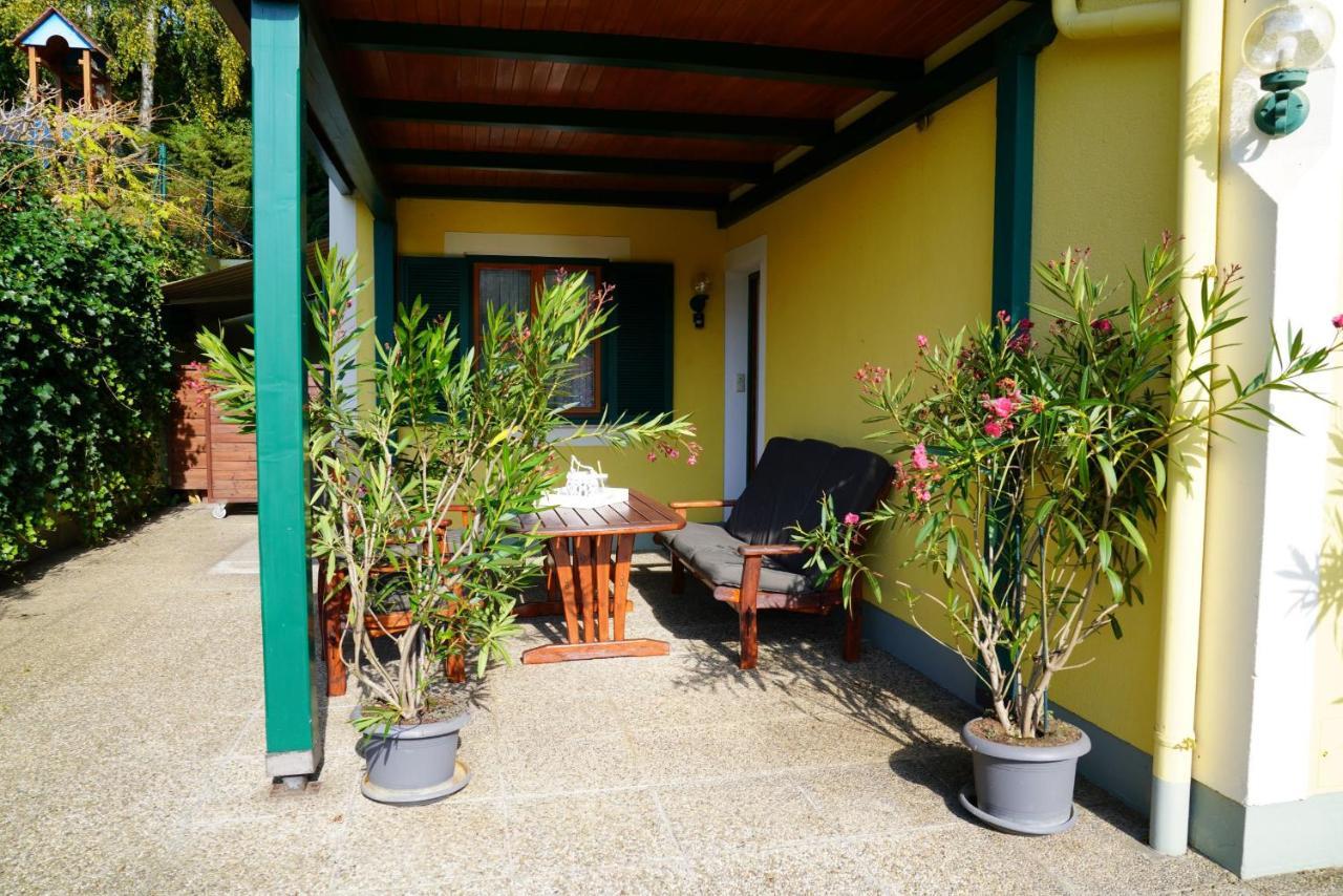 Pension Thermenland Fürstenfeld エクステリア 写真